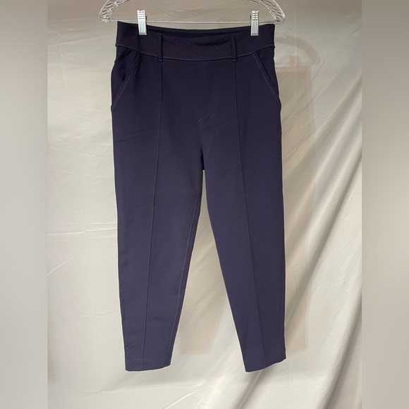 Women’s Size 4 Lululemon cropped slacks (navy) - Picture 1 of 9